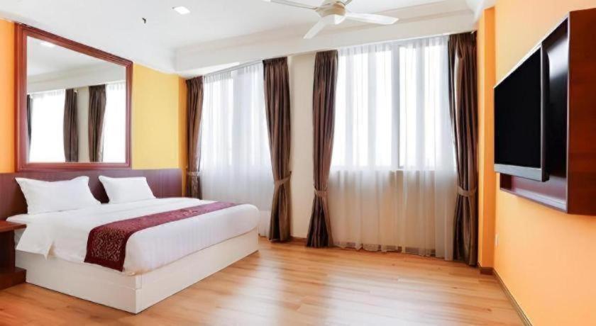 Oyo 90892 L&E Hotel Seremban Bagian luar foto